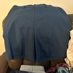 NWT men’s golf shorts